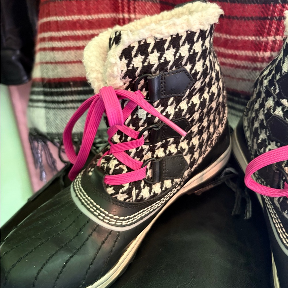 Sorel houndstooth rugged arctic mountain boots winter ankle booties size 6 - Picture 8 of 8